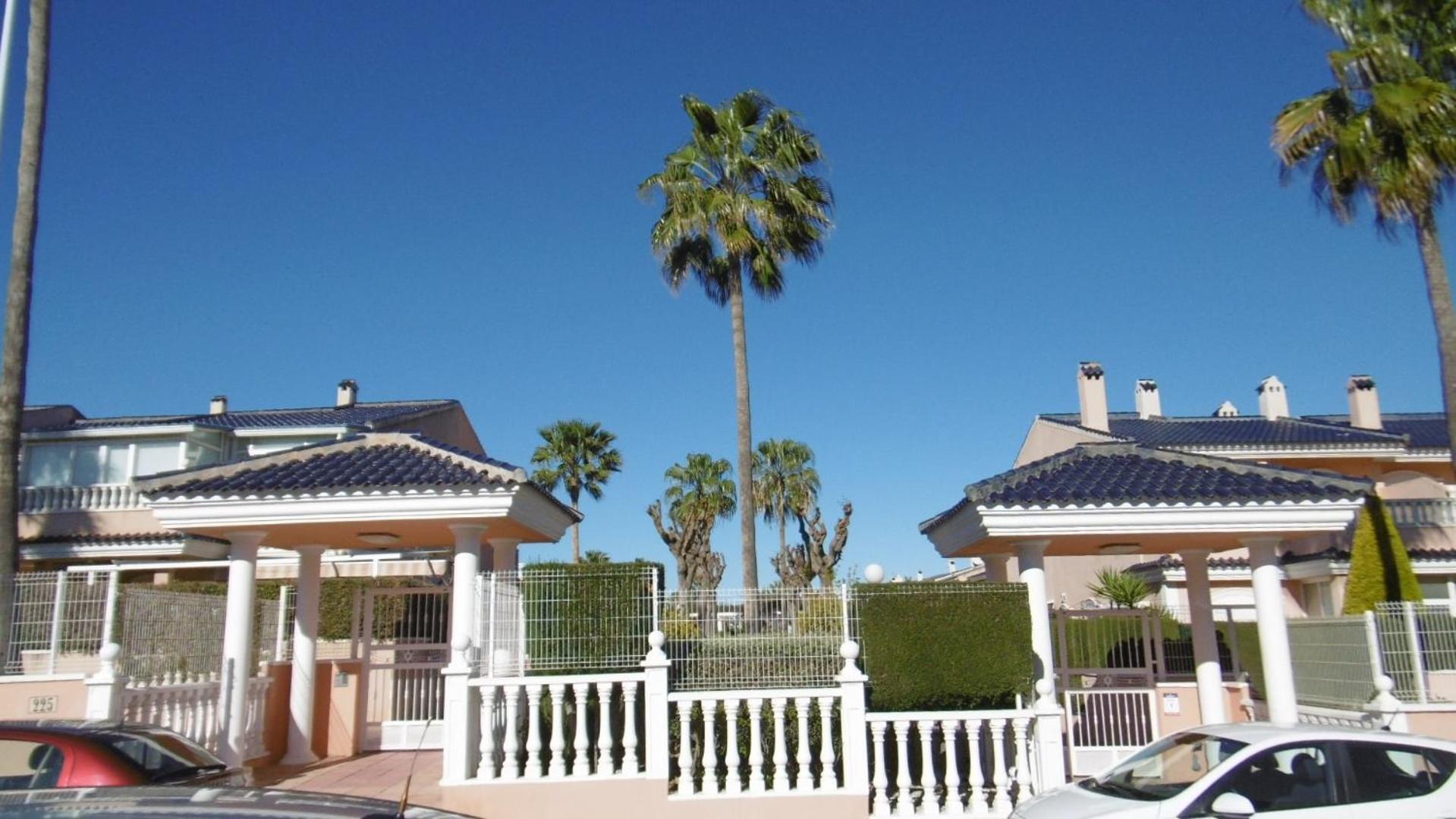 Gran Alicante Bungalow In Beach Resort Puerto Marino Eksteriør billede