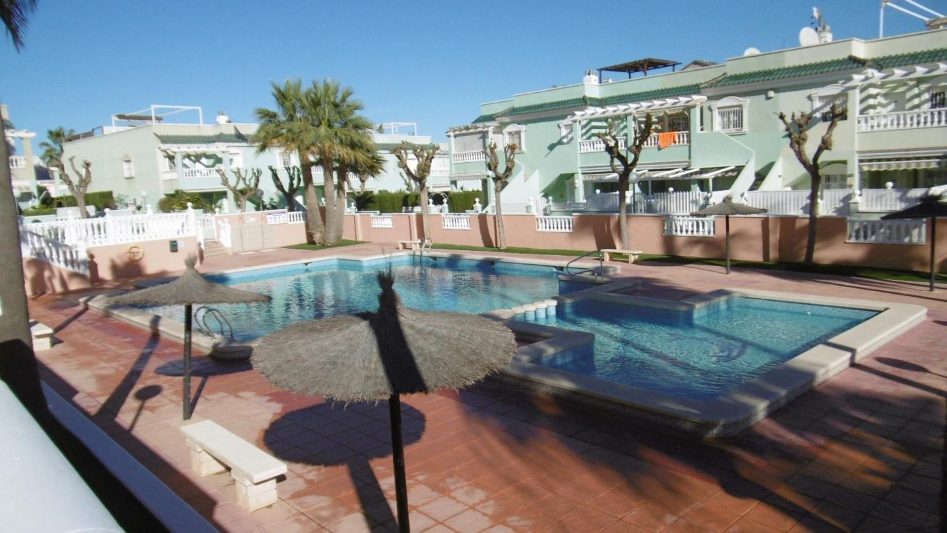 Gran Alicante Bungalow In Beach Resort Puerto Marino Eksteriør billede