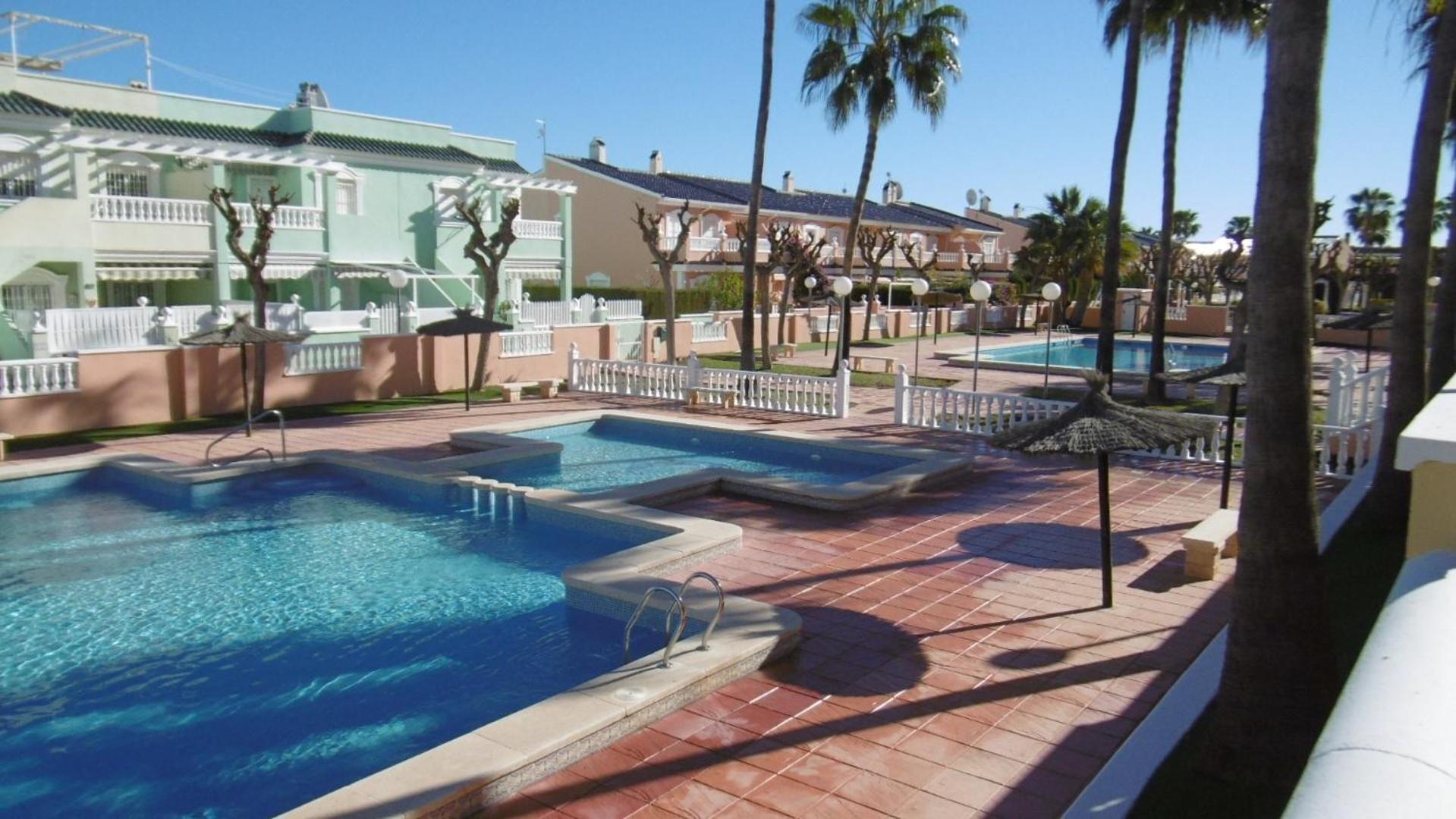 Gran Alicante Bungalow In Beach Resort Puerto Marino Eksteriør billede