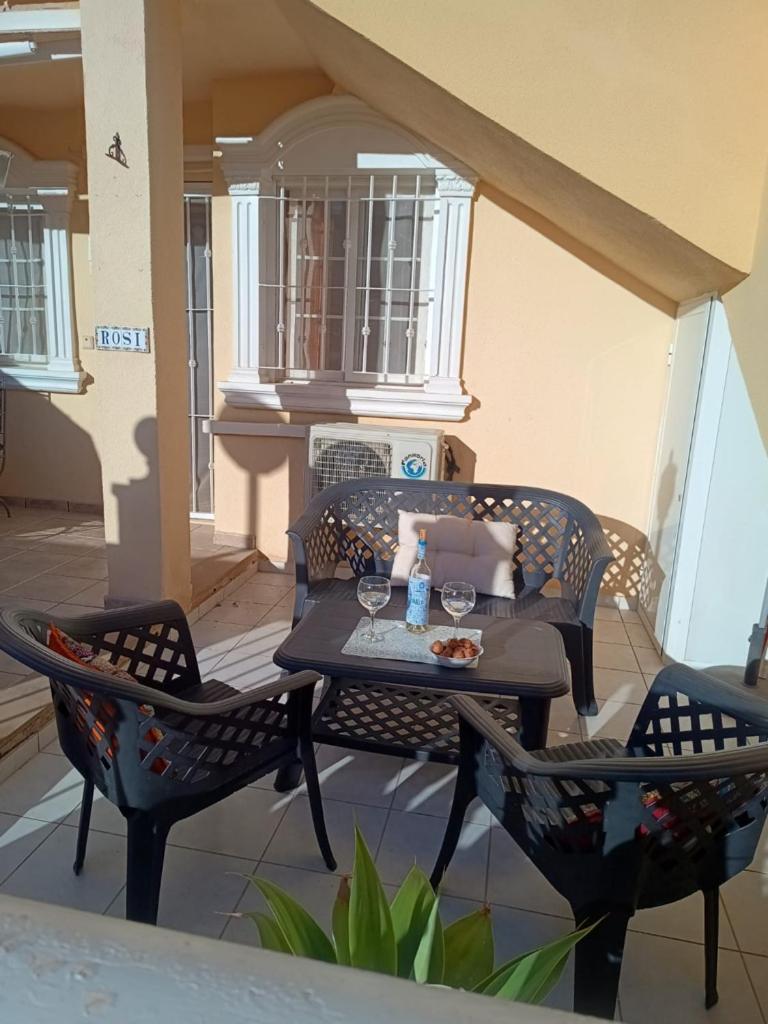 Gran Alicante Bungalow In Beach Resort Puerto Marino Eksteriør billede