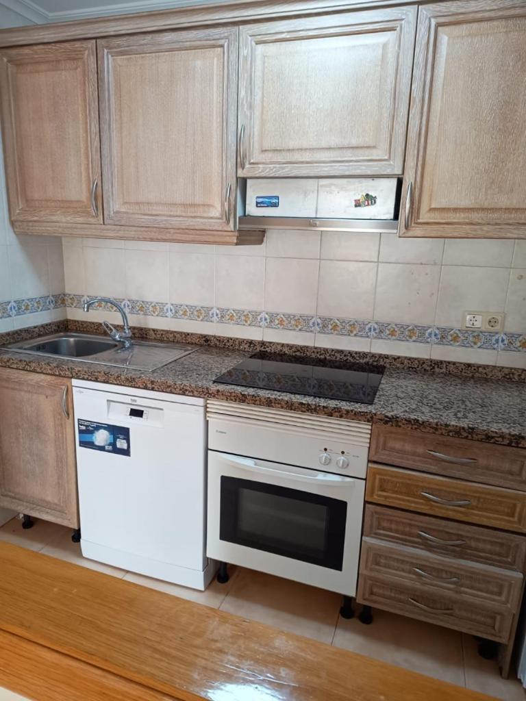 Gran Alicante Bungalow In Beach Resort Puerto Marino Eksteriør billede
